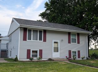 800 4th Ave E, Milan, IL 61264