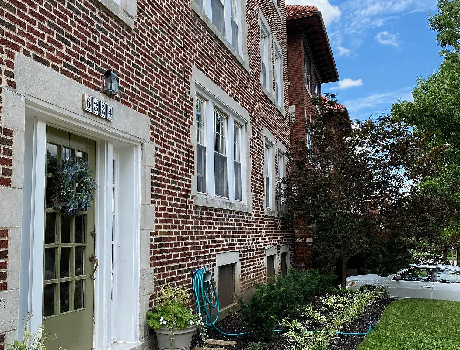 6324 Northwood Ave — Photo 2