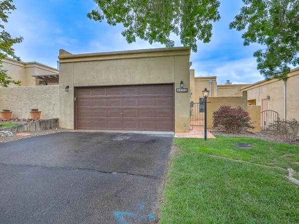 3343 Esplanade Cir SE, Rio Rancho, NM 87124