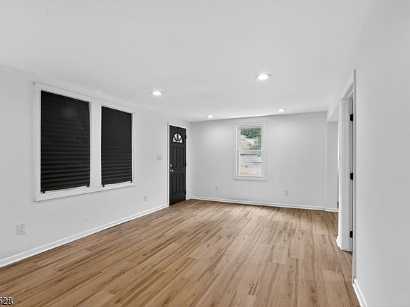 4th image of 39 Fern Rd