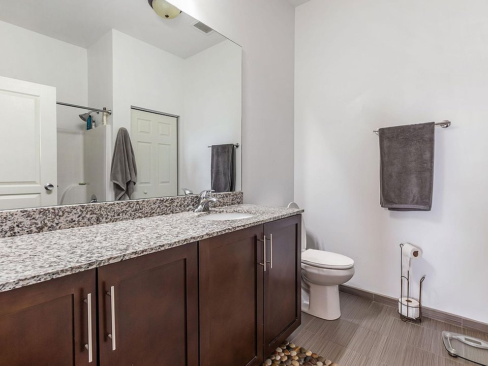 134 N Leroy St Unit 303, photo 7