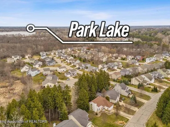 5917 Troyes Rd, East Lansing, MI 48823