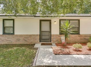 1611 Twin Oak Dr W, Middleburg, FL 32068