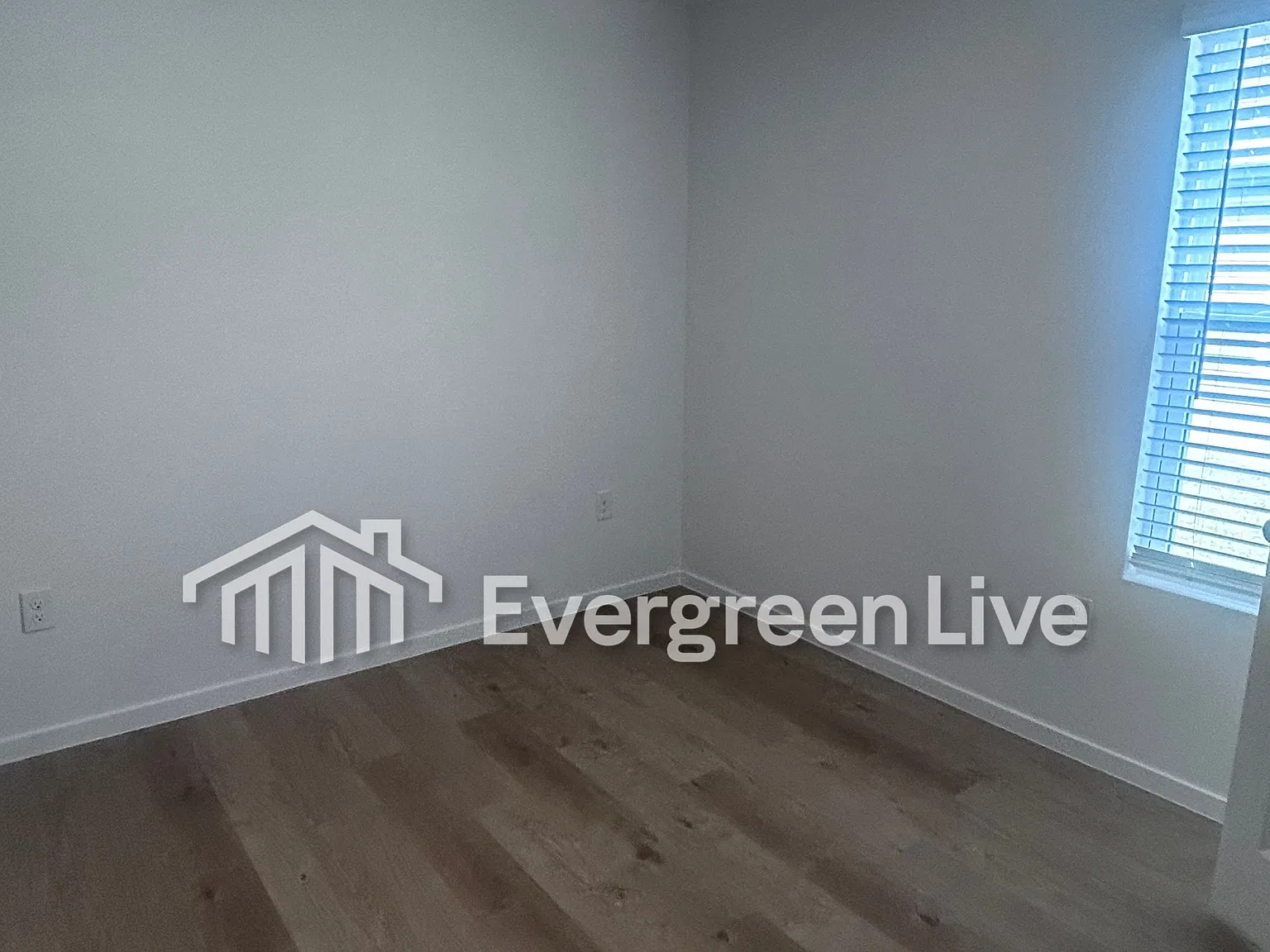 4 bed, 2.0 bath, 1707 sqft, $1,995 — Photo 4