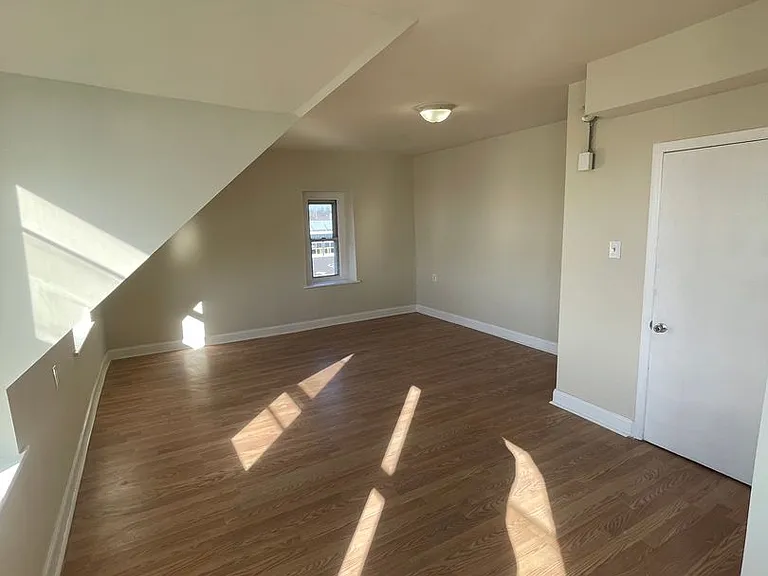9413 Bustleton Ave #B — Photo 6
