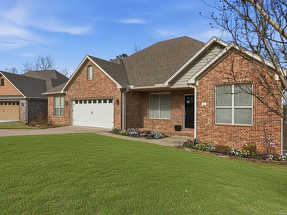 2nd image of 6 Hoggards Rdg