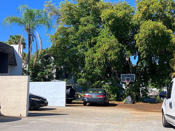4th image of 6296 Boulevard Of Champions