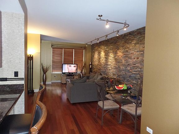 4th image of 301 Anthony St #603