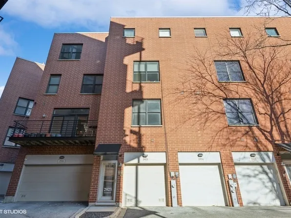 2923 N Claremont Ave #17D3, Chicago, IL 60618