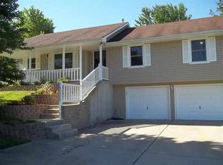 504 Mallory Ct, Warrensburg, MO 64093
