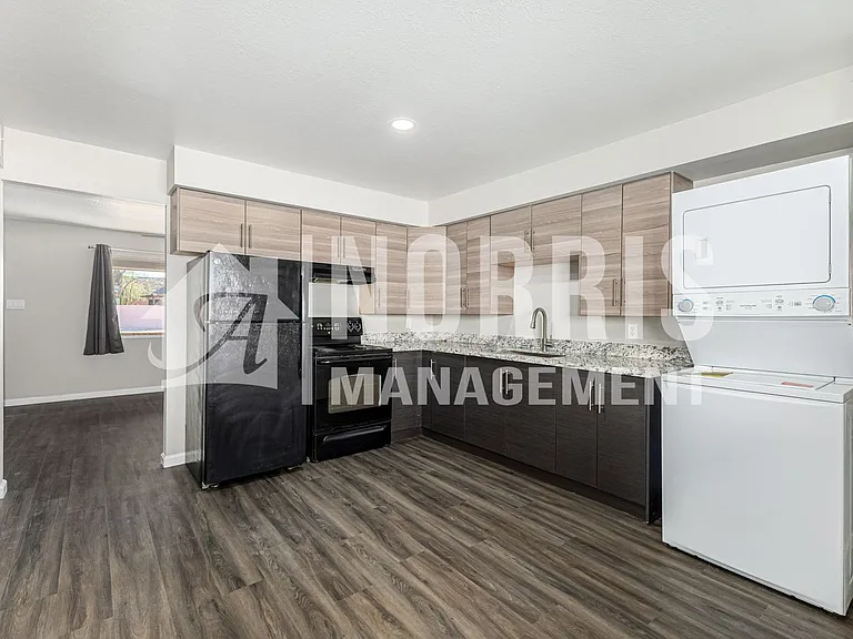 803 N Park Ave — Photo 9