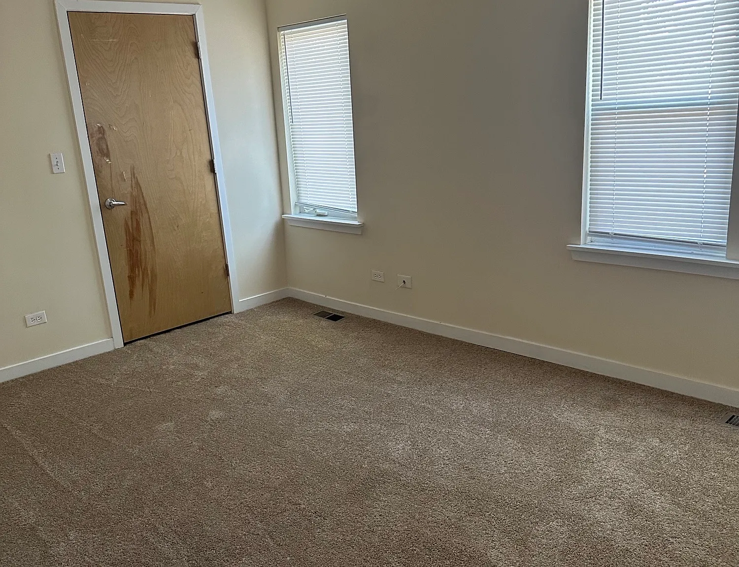 2 bed, 1159 sqft, $1,500 — Photo 2