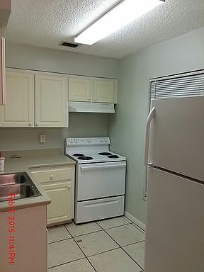 2nd image of 920 W New York Ave APT 206