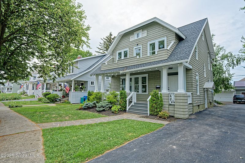 2nd image of 3 Ramsey Place