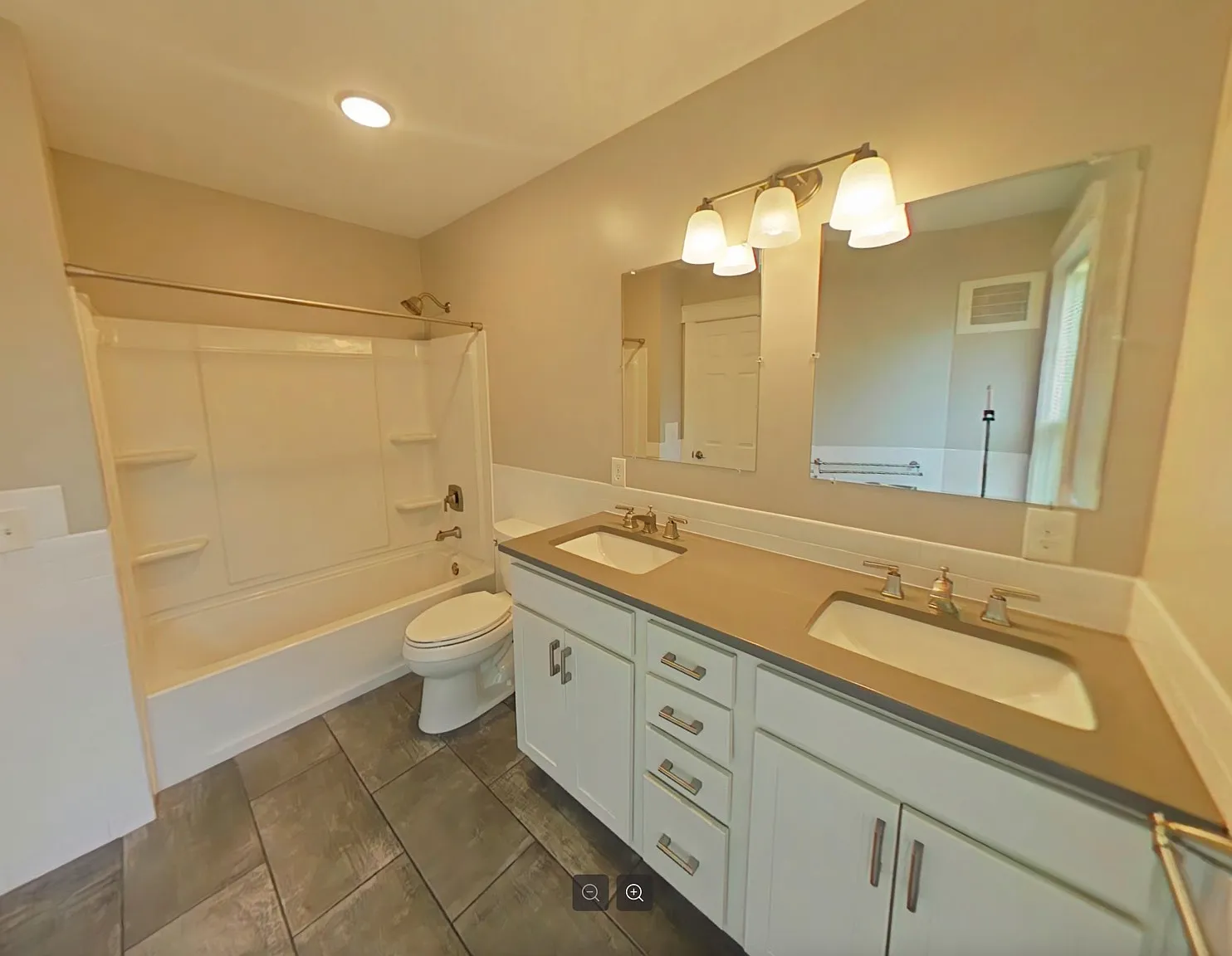 2453 Neil Avenue B - 1 — Photo 2