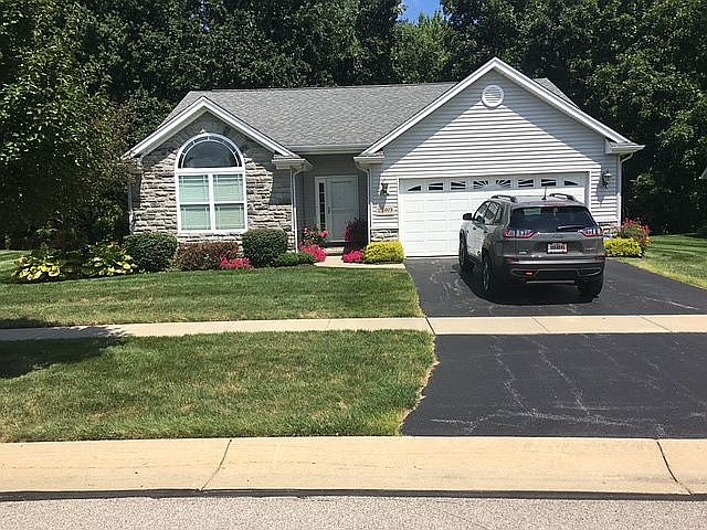 1st image of 2089 Fountain Cir