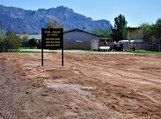 W Tepee St, Apache Junction, AZ 85220