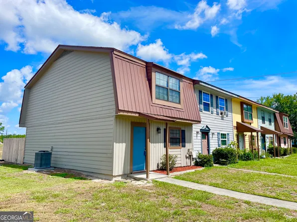 110 Pelican Point Dr, Saint Marys, GA 31558