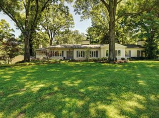 1005 Old Harrods Creek Rd, Anchorage, KY 40223