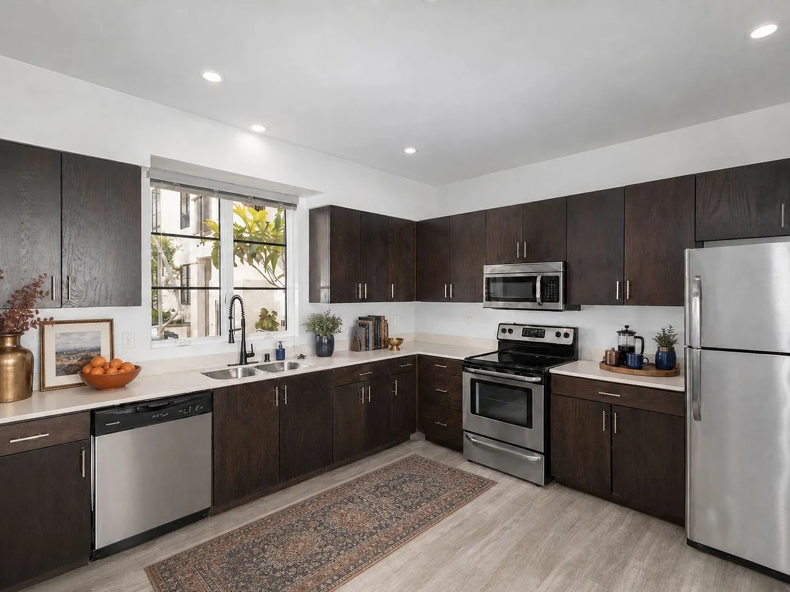 Santa Clara Courts Apartments of Ventura — Photo 1