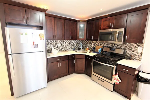 Rented by Empyreal Realty, Inc. | media 5