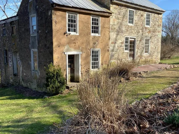 260 Bethesda Rd, Elverson, PA 19520