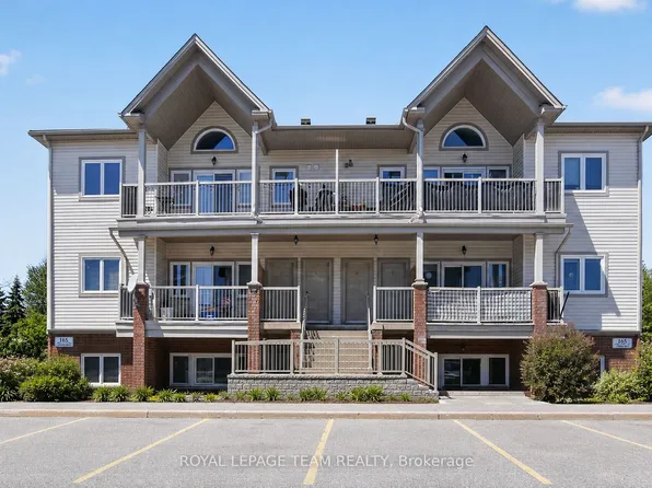 165 Crestway Dr #D, Ottawa, ON K2G 7C8
