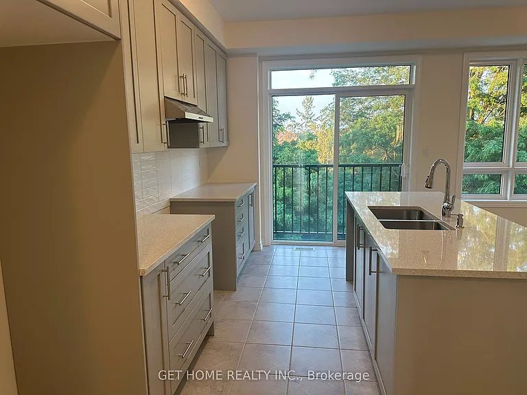 73 Paradise Way — Photo 3