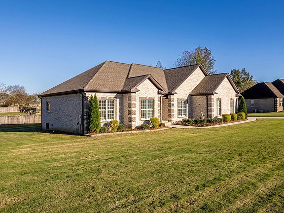 3rd image of 110 County Road 480