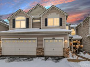 573 Telluride Dr, Gilberts, IL 60136