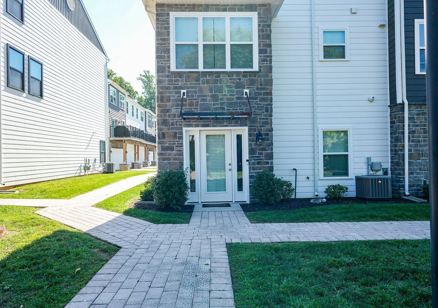 Refined Three-Level Townhome in High Pointe at Hershey — Photo 2
