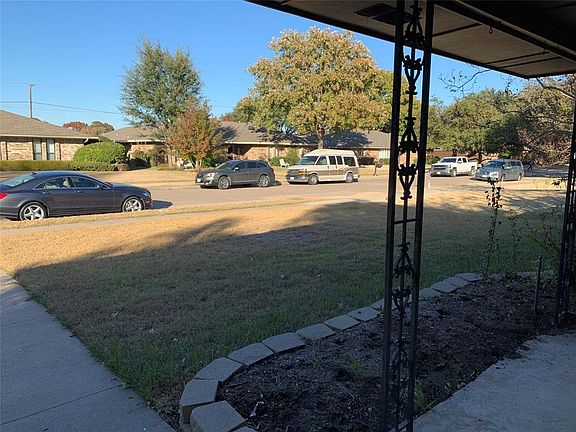 2nd image of 2408 Skiles Dr
