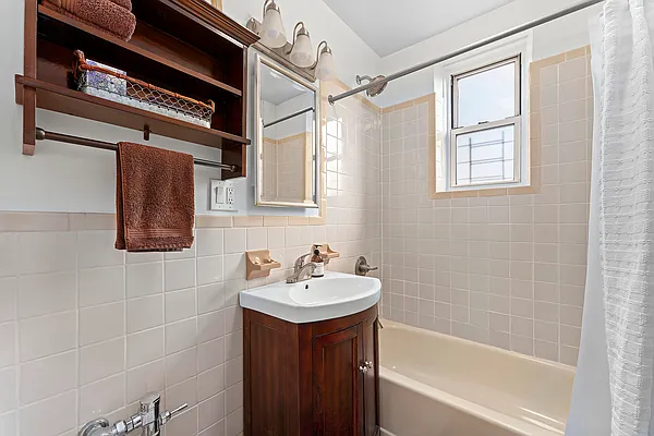 Sold by Compass | media 7