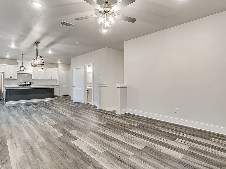 3145 Forest Park Blvd — Photo 20