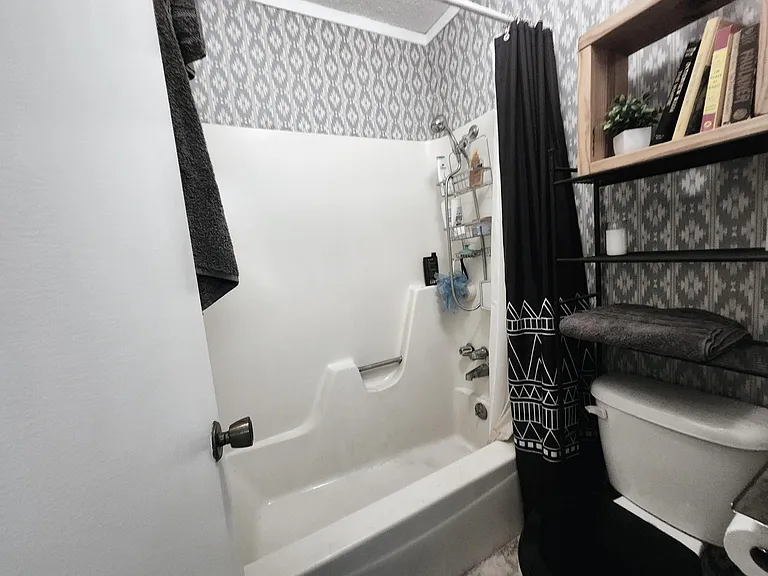 701 W 25th St #2 — Photo 7