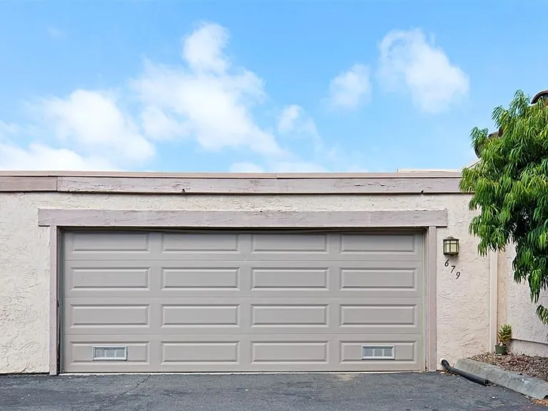 679 Ascot Dr — Photo 14
