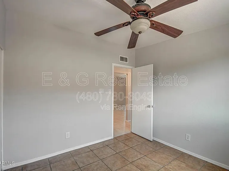 1612 E Gaylon Dr — Photo 28
