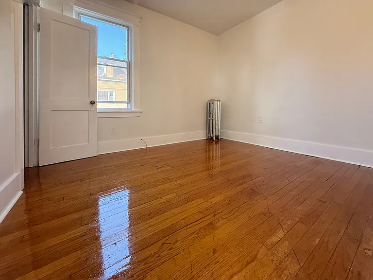 250 Elm St #1 — Photo 7