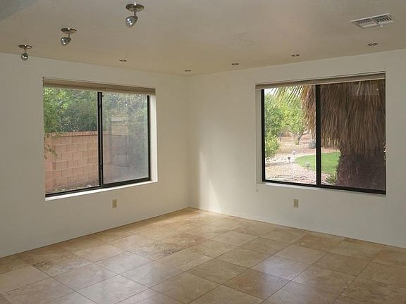 4th image of 3272 W Avior Dr