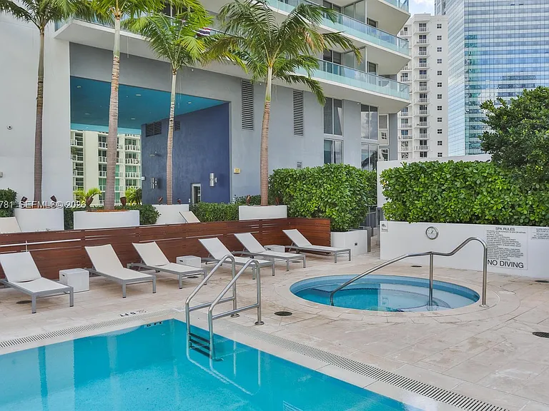 1300 Brickell Bay Dr #2106 — Photo 10