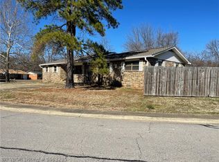 8317 Hermitage Dr, Fort Smith, AR 72908