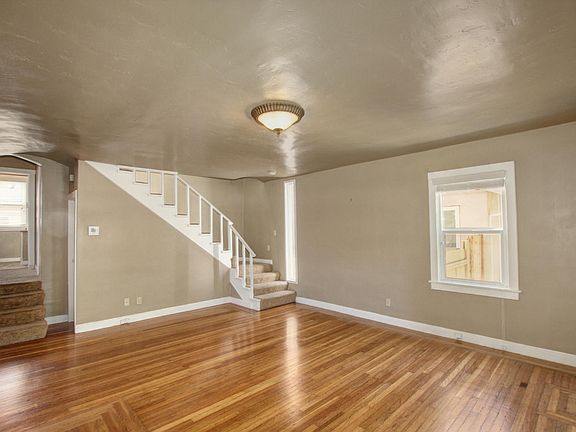 5th image of 1601 36th St