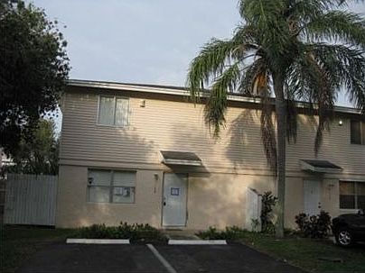 1st image of 135 NE 12th Ave #135