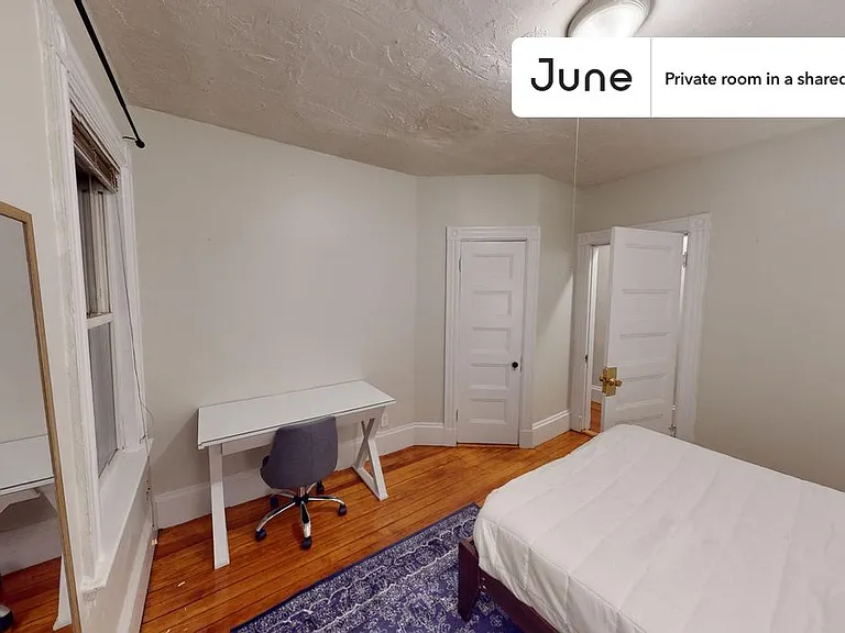34 Coolidge Rd #B — Photo 3