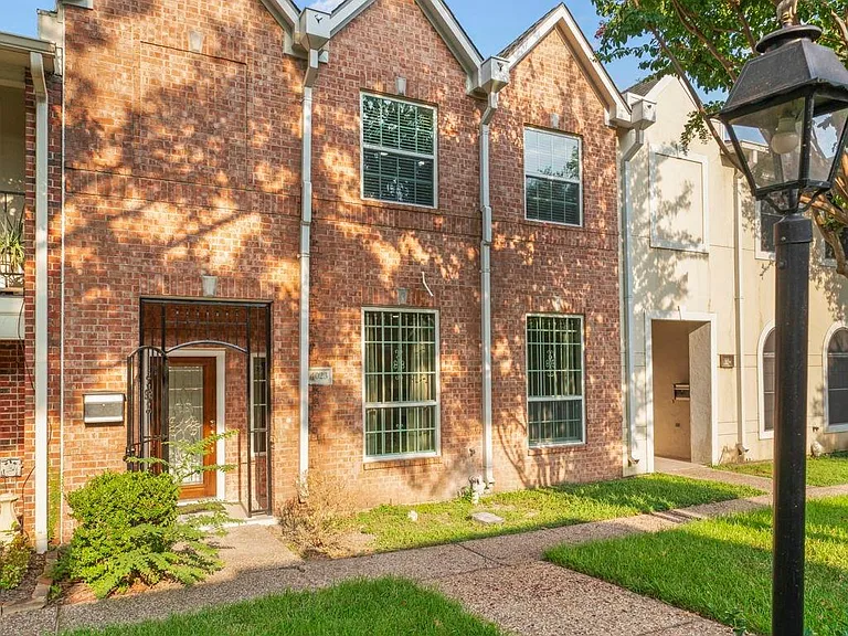 4023 Breakwood Dr — Photo 1