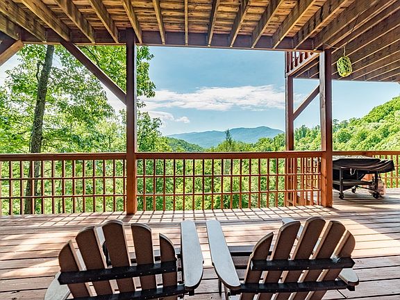 3rd image of 5055 Riversong Way