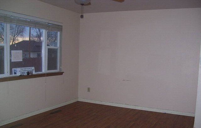 2nd image of 1306 N La Crosse Ave