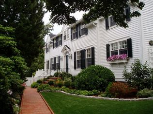 40 Gregory St, Marblehead, MA 01945