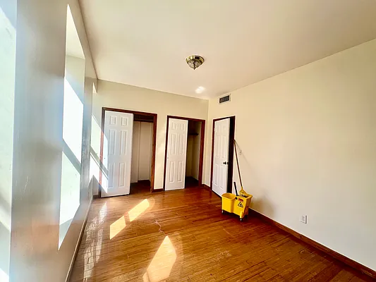 Rented by Daniel Gale Sotheby's International Realty | media 11