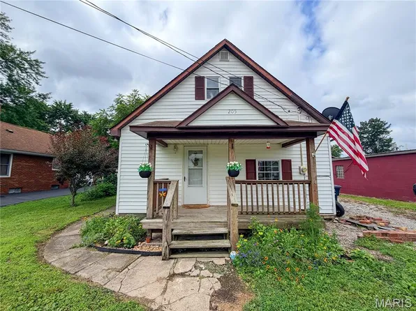 205 Fisher Ave, Sawyerville, IL 62085